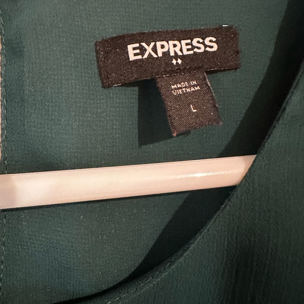 Green blouse from express size large - Picture 2 of 2